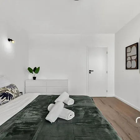 Horizon For 6 - Spacious & Quiet Lägenhet Bratislava